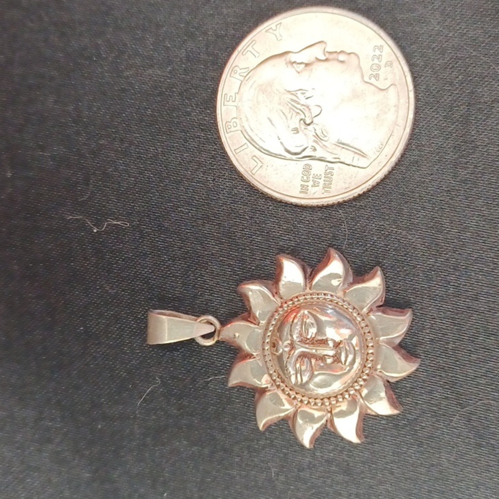 Silver 925 sun pendant